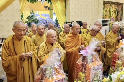 Trung ương Giáo hội viếng tang Trưởng lão Thích Giác Quang